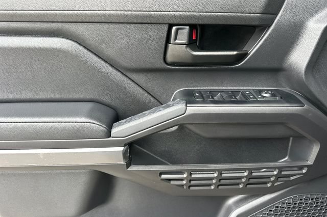 2026 Toyota Tacoma SR5 - Photo 10