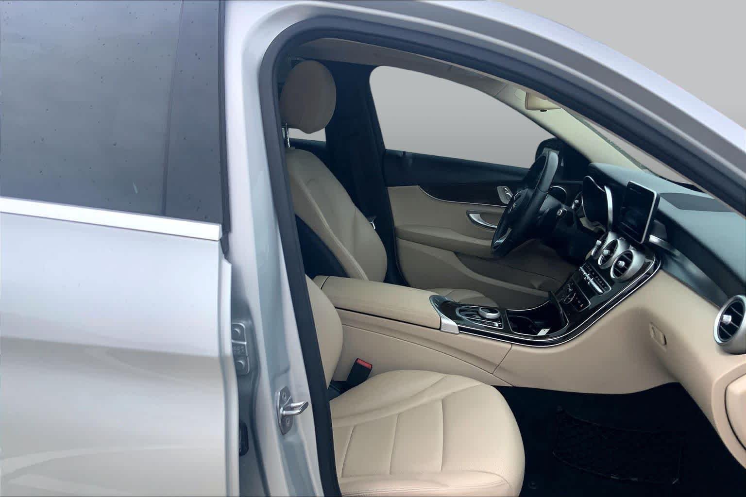 Used 2018 Iridium Silver Metallic Mercedes-Benz C 300 image 9