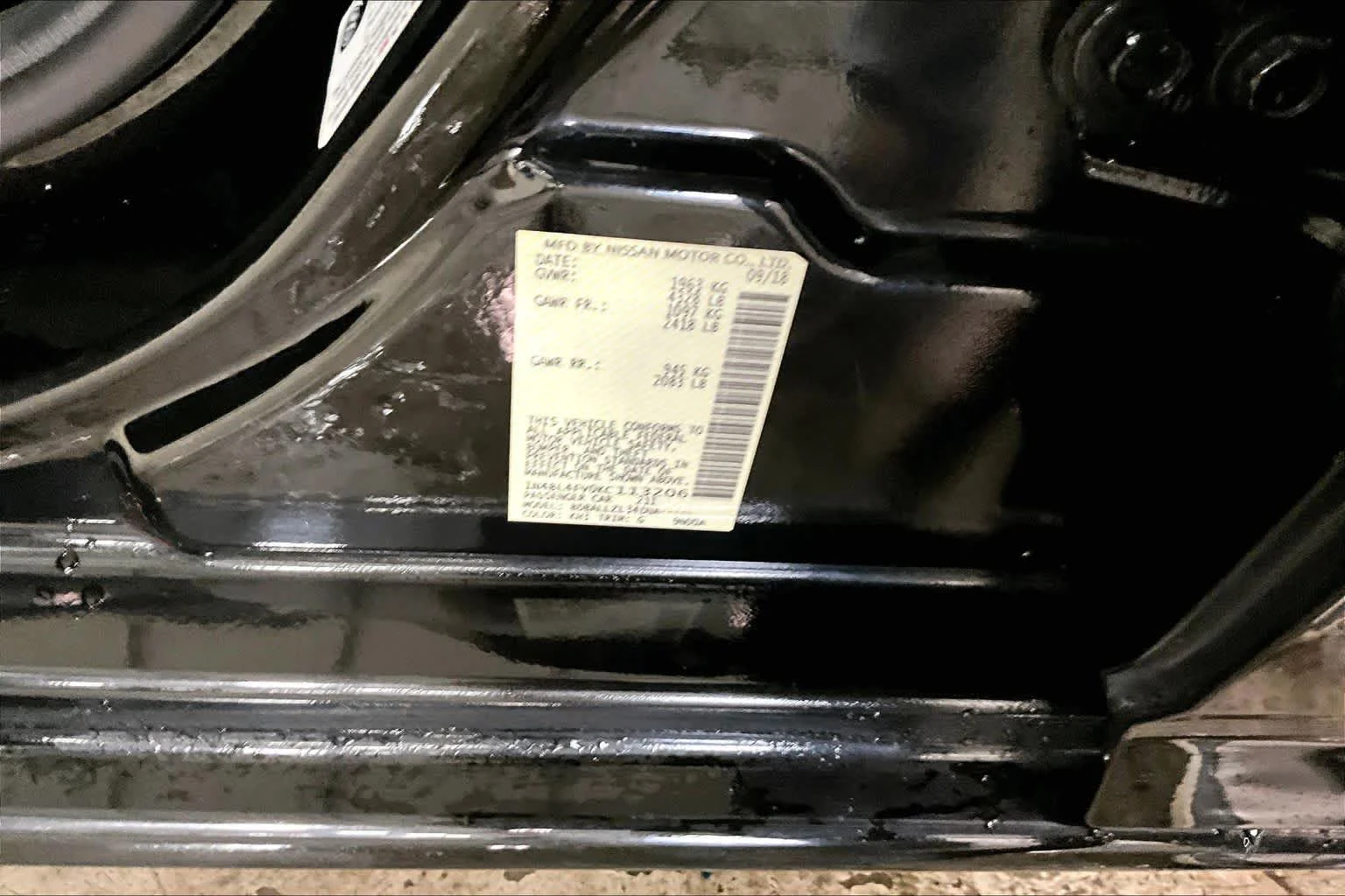 Used 2019 Super Black Nissan 2.5 Platinum image 31