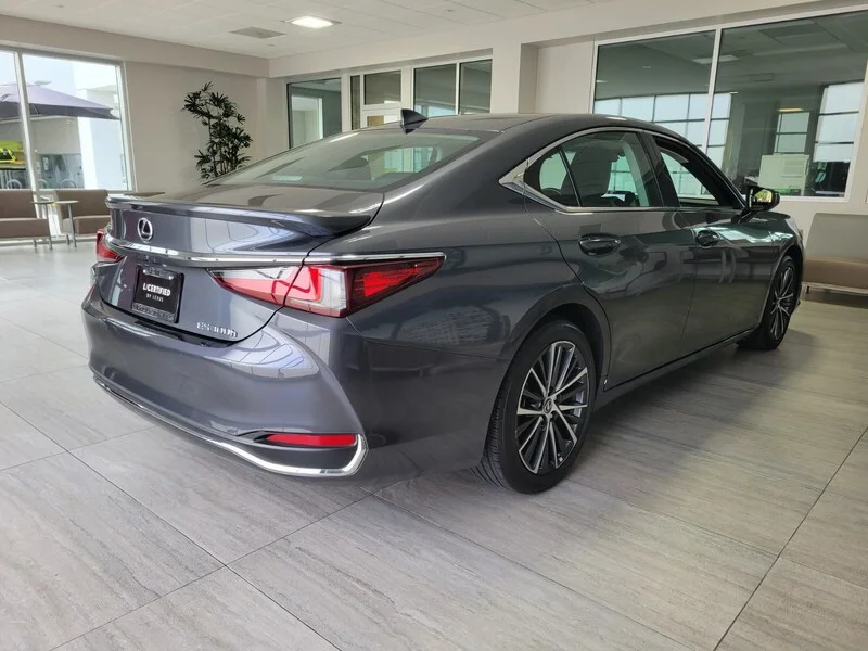 Certified Used 2025 CLOUDBURST GRAY LEXUS ES 300H FWD image 6