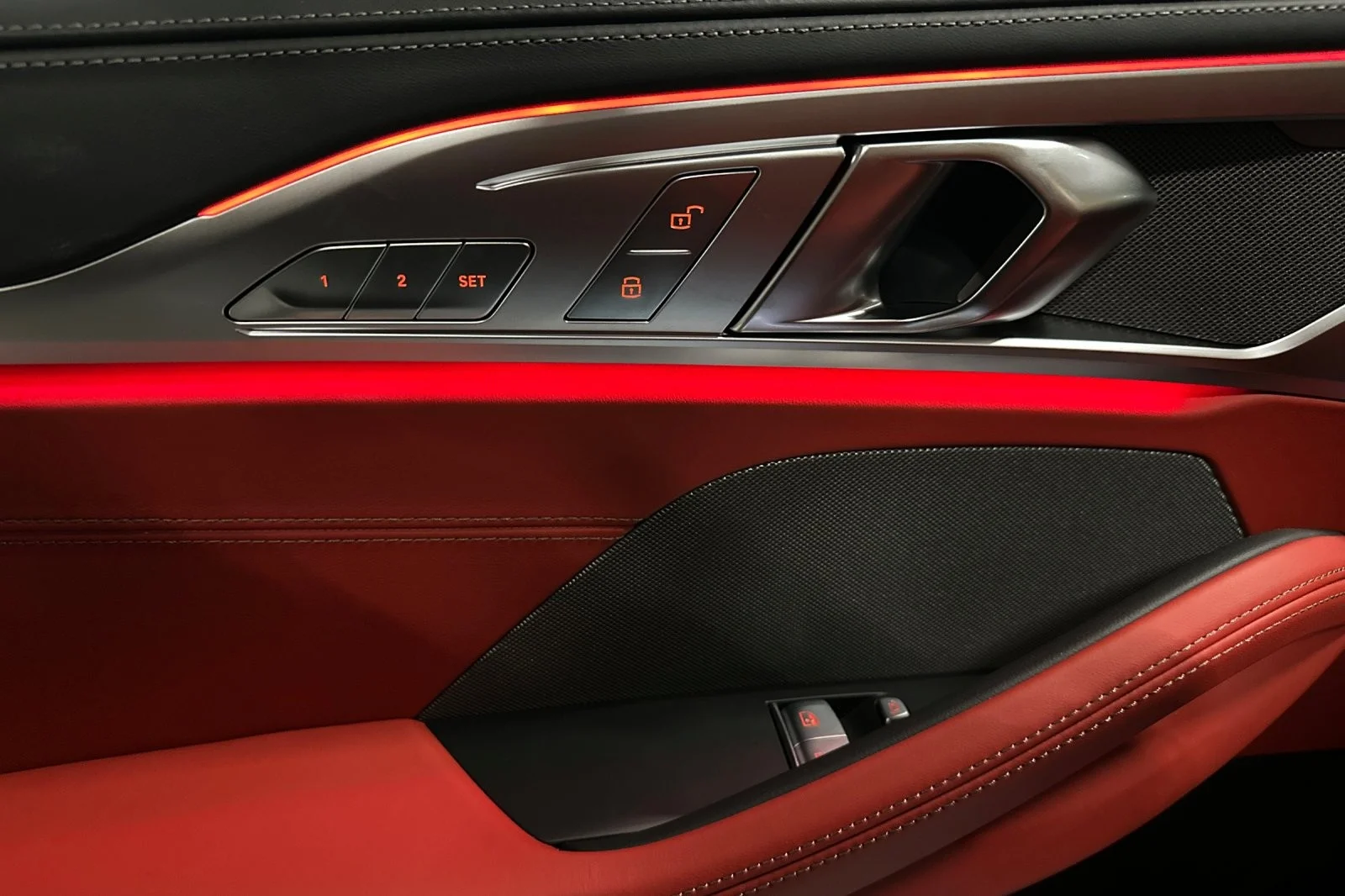 2026 BMW 8 Series 840i - Photo 10