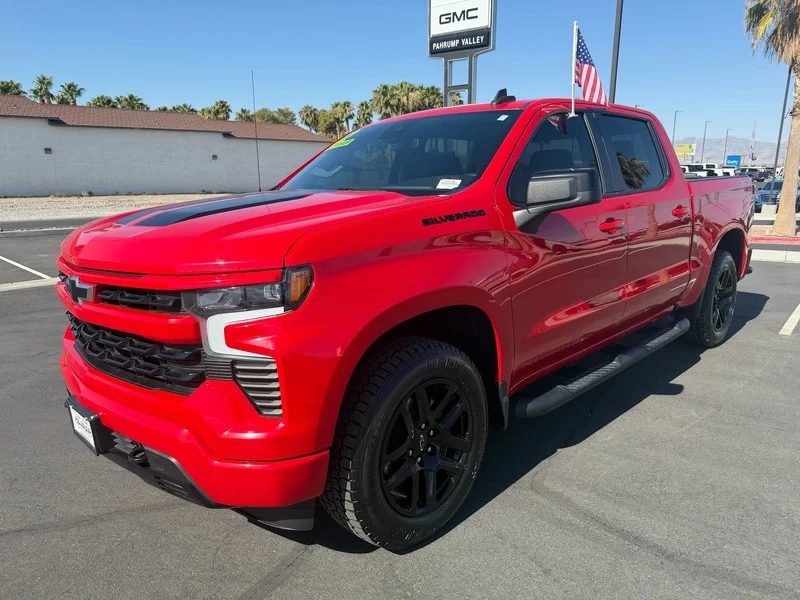 Used 2022 Red Hot Chevrolet RST image 7