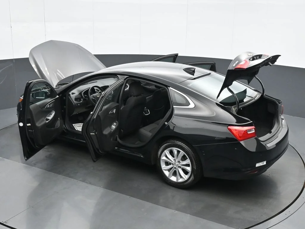 Used 2025 Black Chevrolet LT image 38