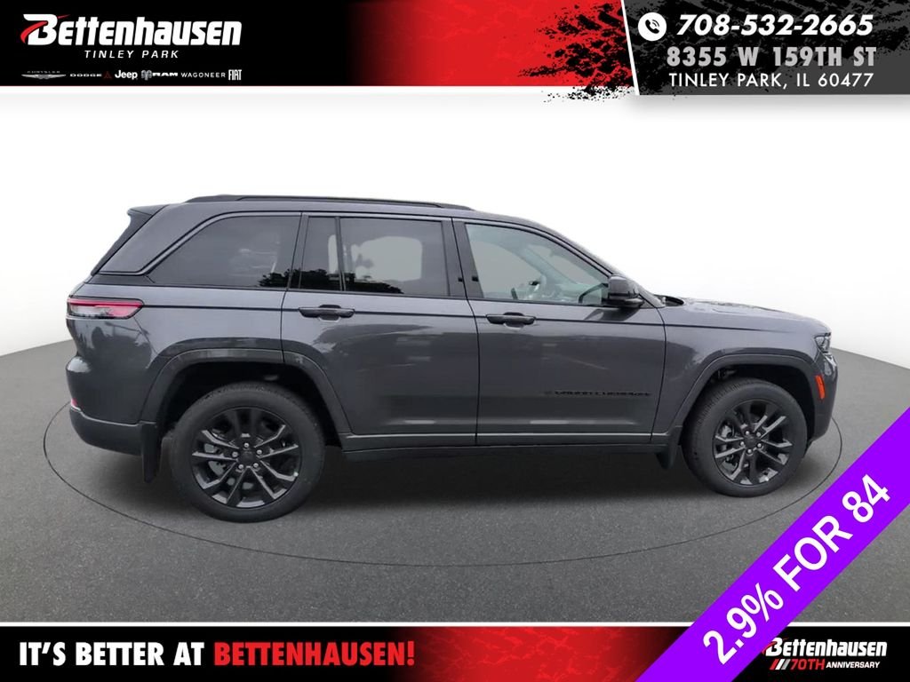 New 2026 Baltic Gray Metallic Clear-Coat Exterior Paint Jeep Limited Reserve image 6