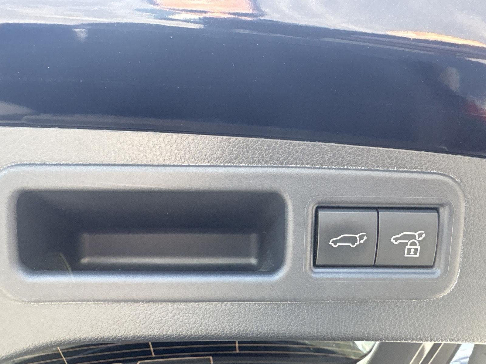 Used 2025 Nightfall Mica Lexus Premium image 19