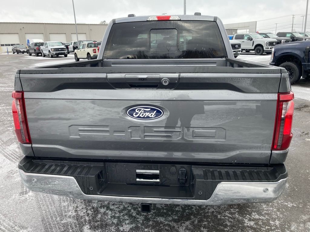 Used 2025 Gray Ford XLT image 17