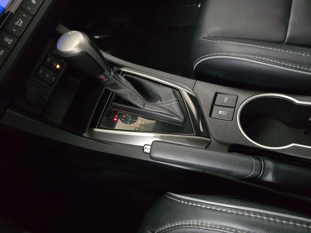Used 2014 Classic Silver Metallic Toyota S Premium image 24