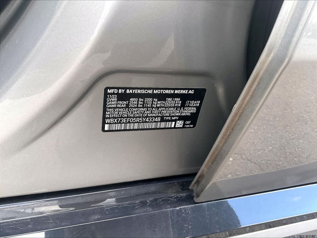 Used 2024 Silver BMW xDrive28i image 33