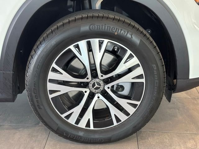 New 2026 Polar White Mercedes-Benz GLB 250 image 28