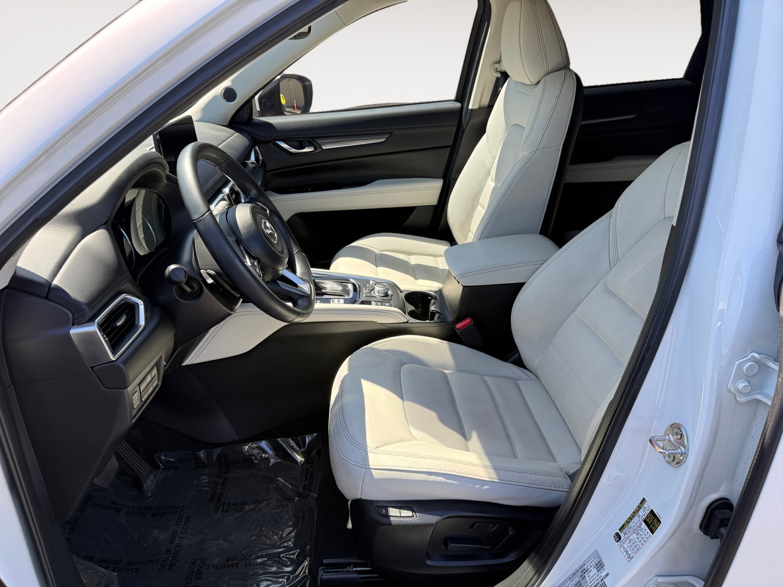 Used 2023 White Metallic Mazda 2.5 S Premium Package image 10