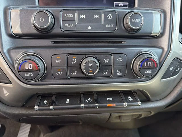 Used 2018 Blue Chevrolet LT image 21