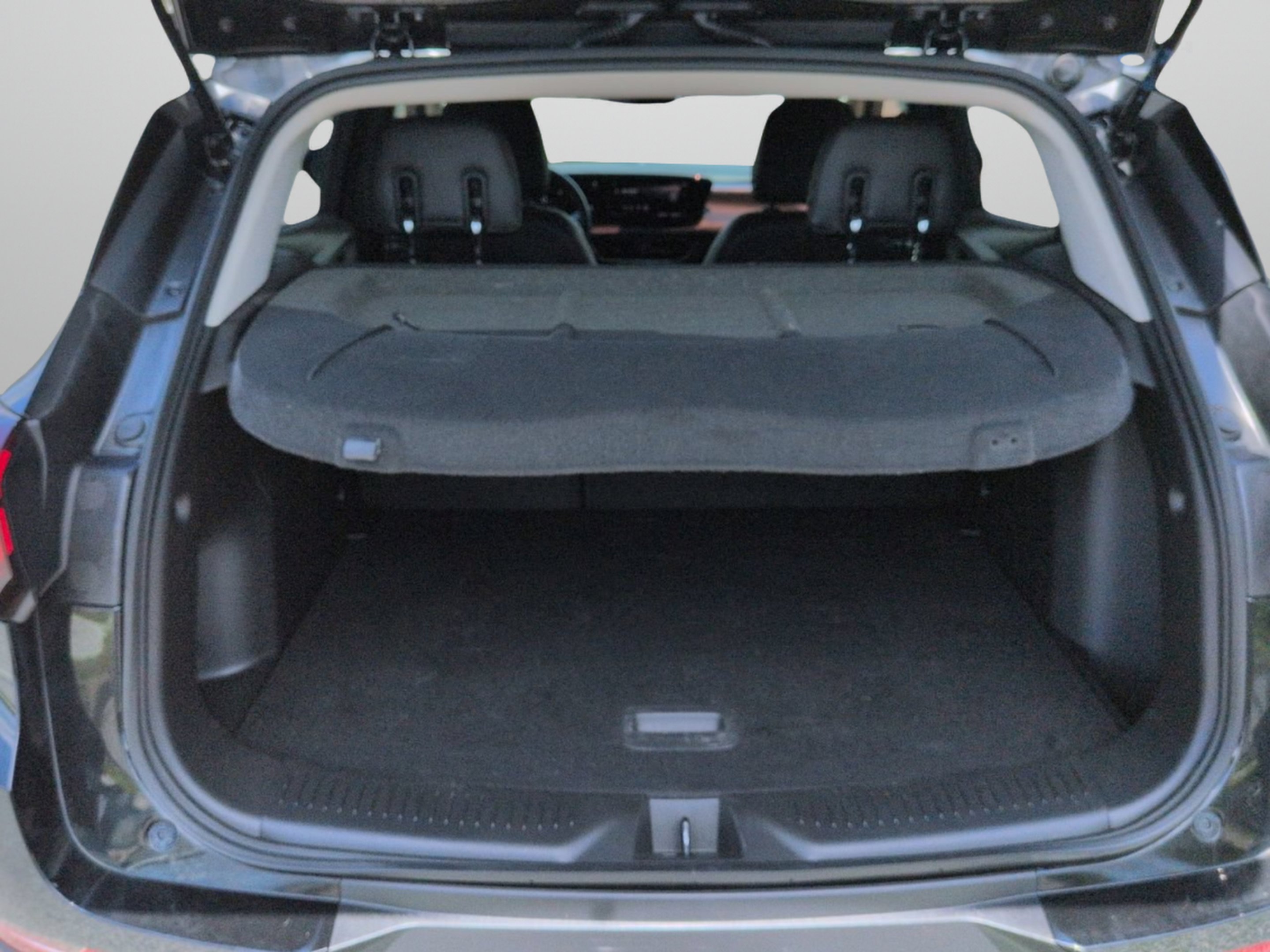Used 2024 Ebony Twilight Metallic Buick Preferred image 17