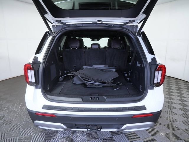 Certified Used 2025 White Ford Platinum image 9