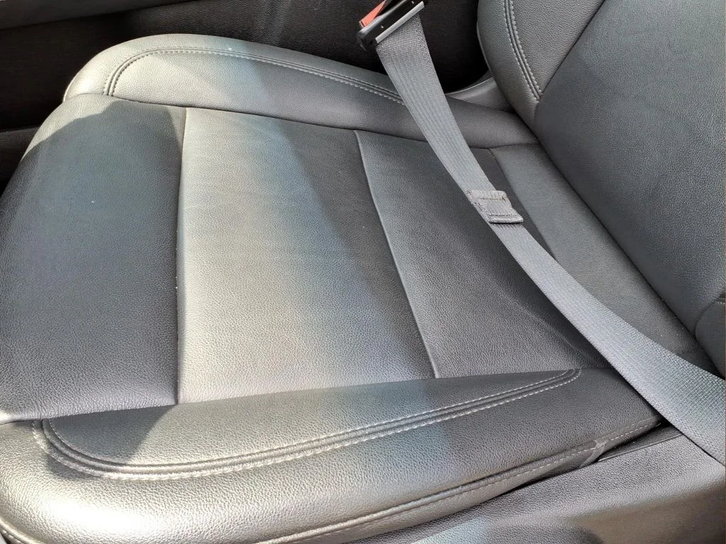 Used 2022 Gray Chevrolet LT image 20