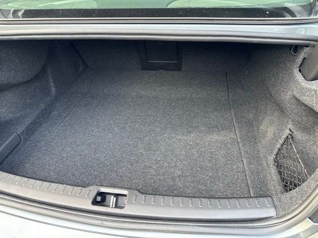 Used 2021 Gray Volvo T5 Inscription image 28