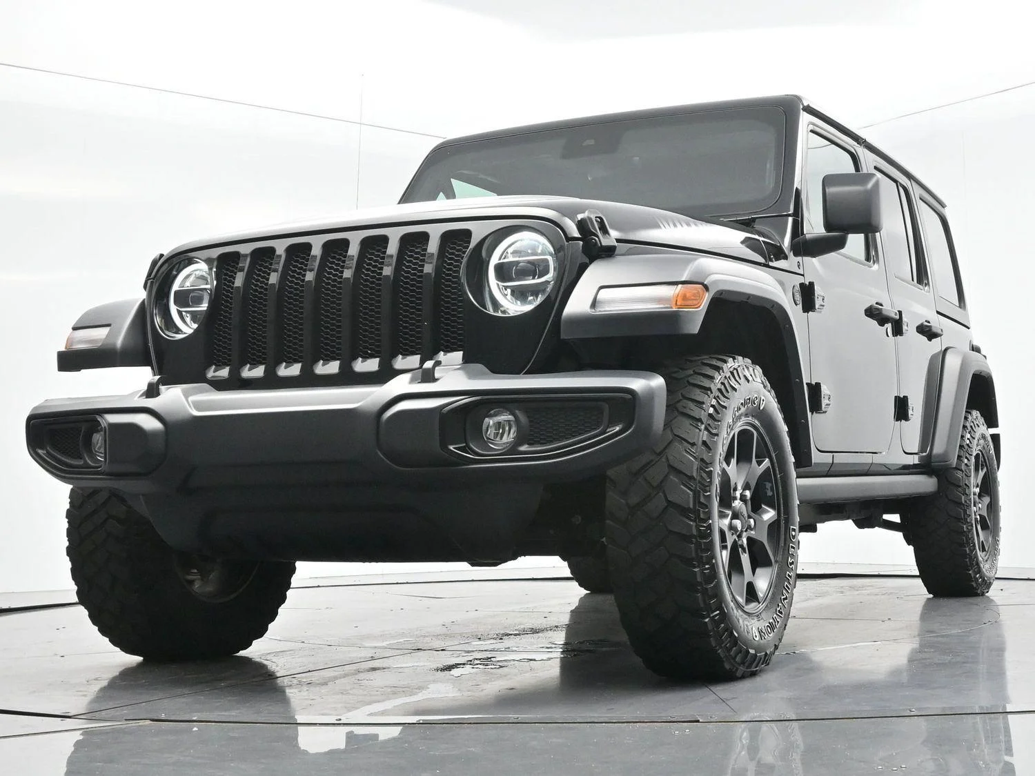 Used 2022 Black Clearcoat Jeep Unlimited Willys image 46