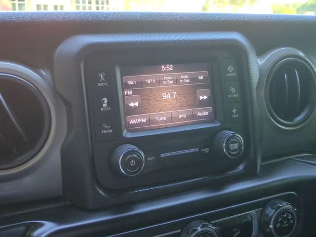 Used 2020 Gray Jeep Sport S image 35
