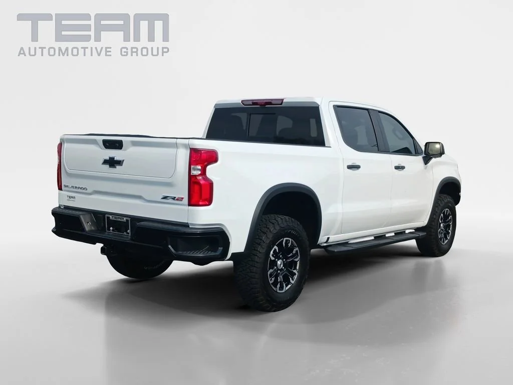 Used 2025 Summit White Chevrolet ZR2 image 7
