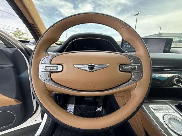 Used 2021 White Genesis 3.5T image 14