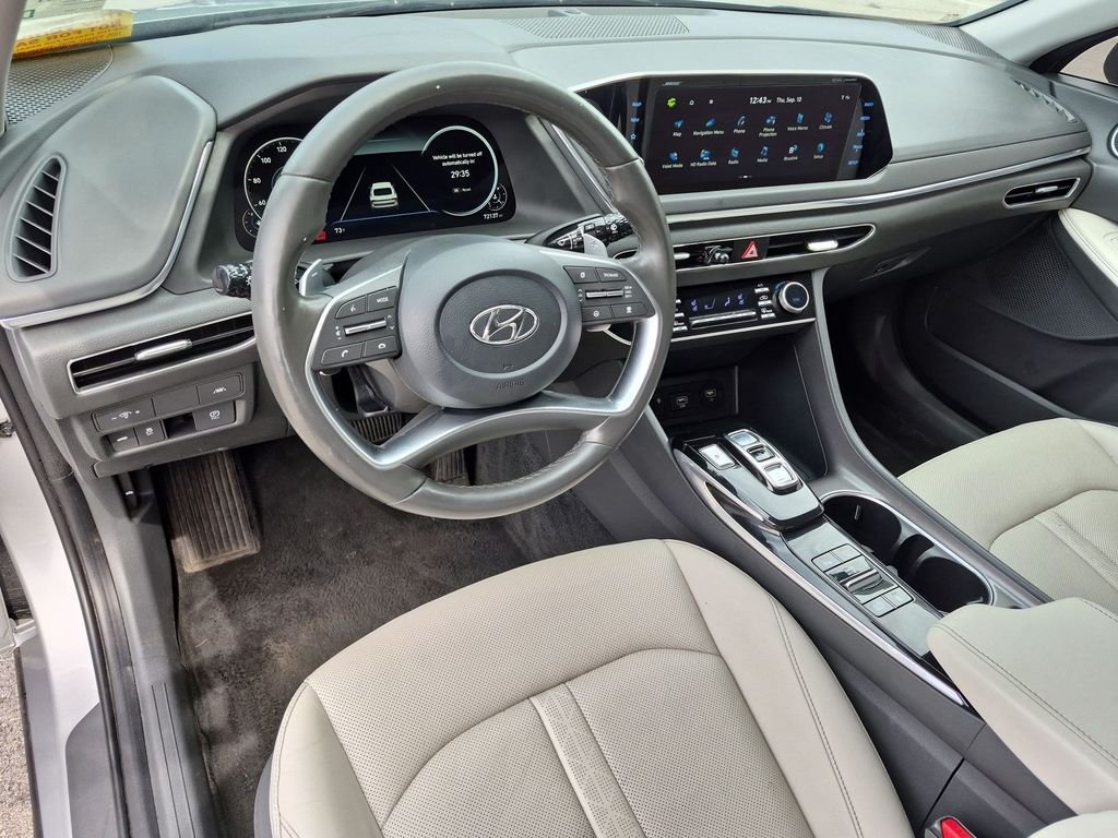 Used 2023 Silver Hyundai Limited image 11