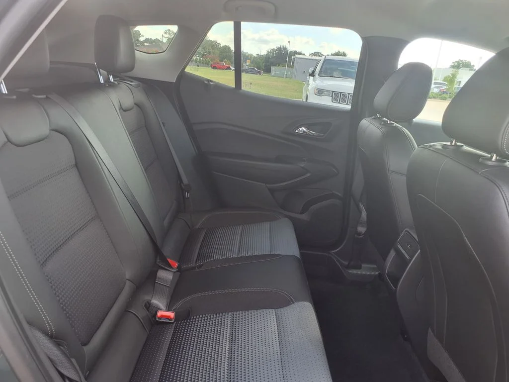 Used 2025 Gray Chevrolet LT image 20