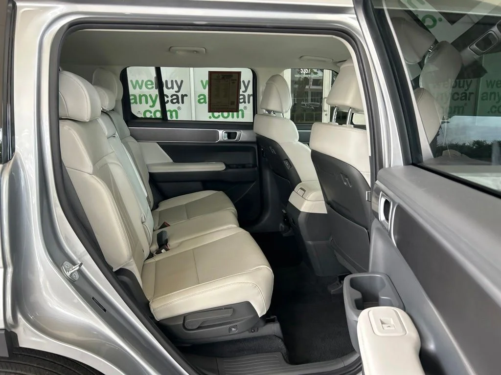 Used 2026 Silver Hyundai SEL image 28