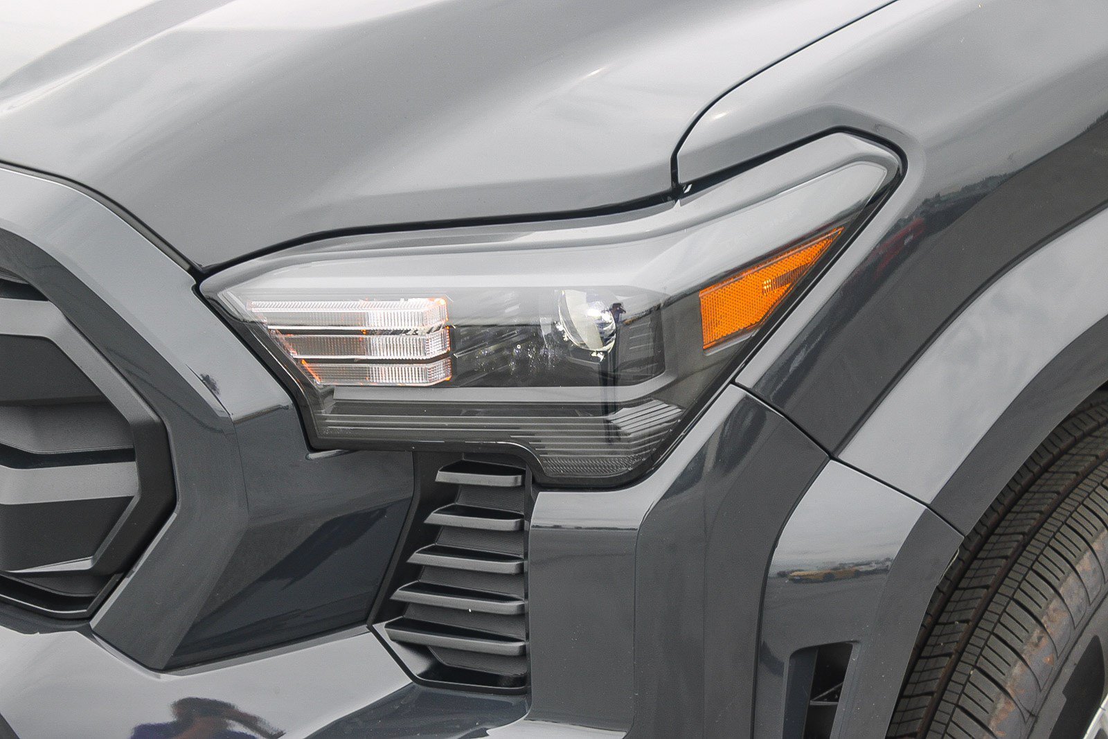 New 2026  Toyota  SR5 image 4
