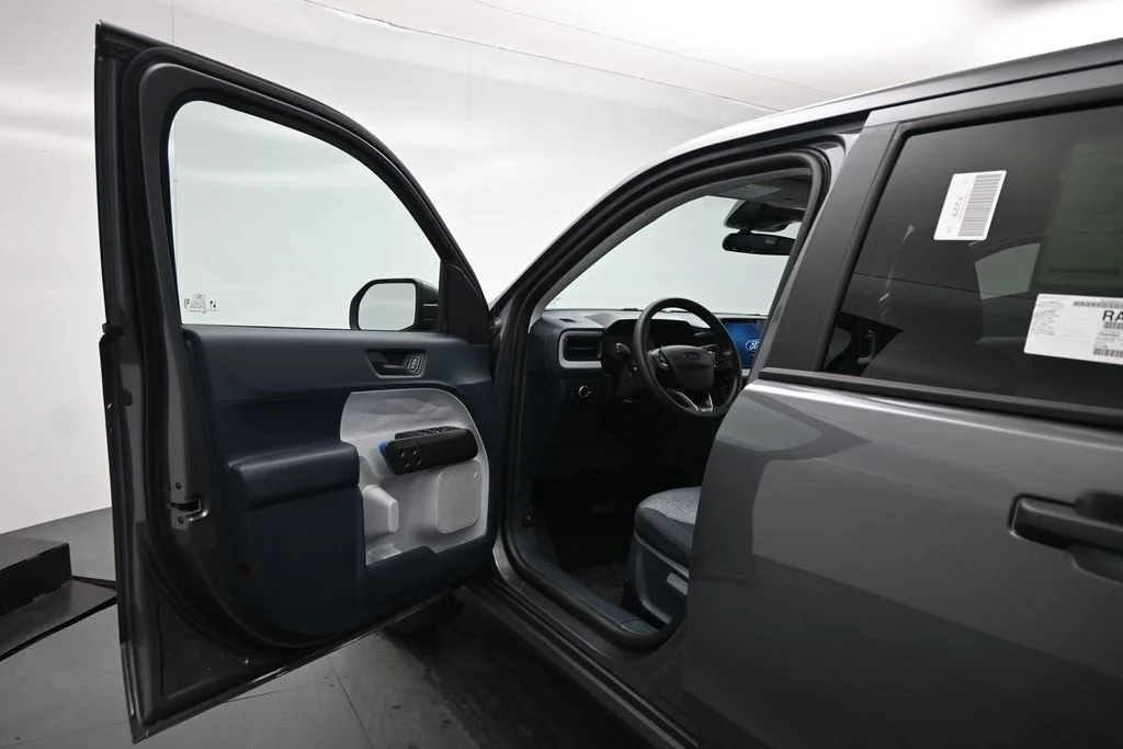 New 2026 Carbonized Gray Metallic Ford XLT image 8