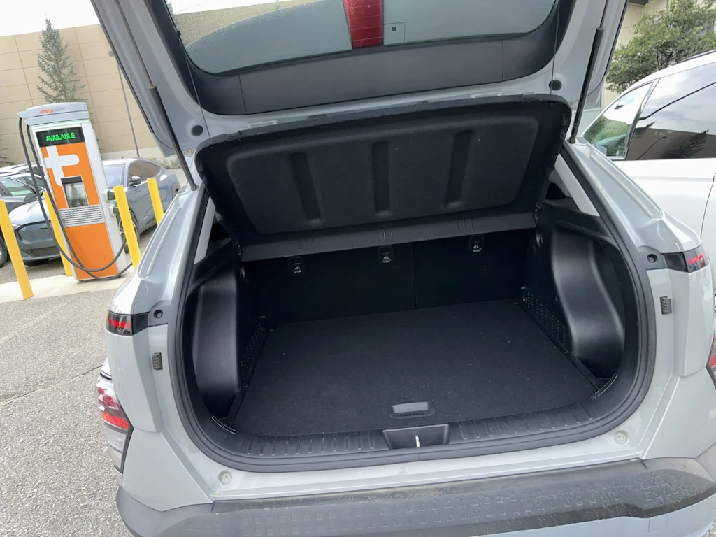 Used 2024 Cyber Gray Metallic Hyundai SEL image 8