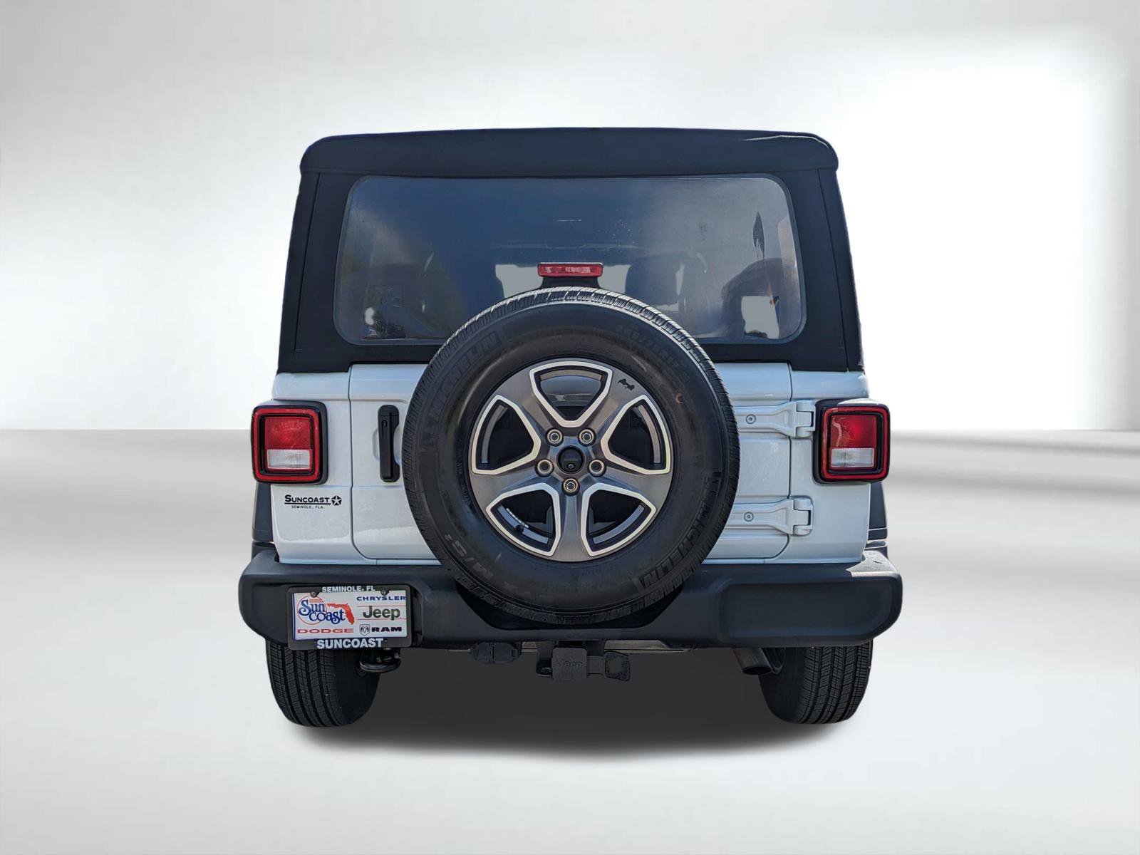 Used 2023 White Jeep Sport S image 6