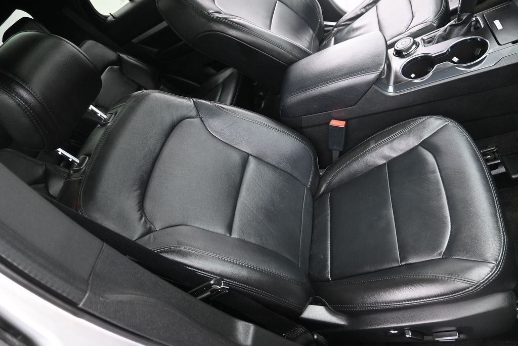 Used 2017 Ingot Silver Ford XLT image 18