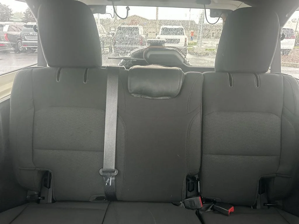 Used 2021 White Jeep Unlimited Willys image 13