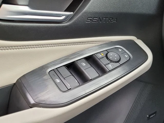 New 2026 White Nissan SL image 27