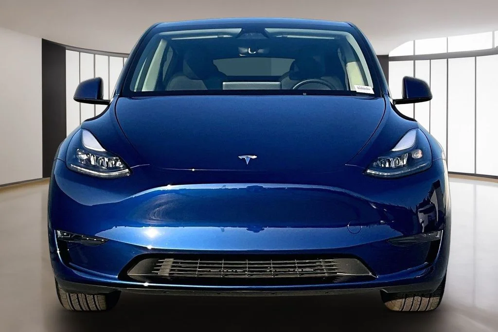 Used 2024 Tesla Model Y Long Range with VIN 7SAYGDED6RF122137 for sale in Cerritos, CA