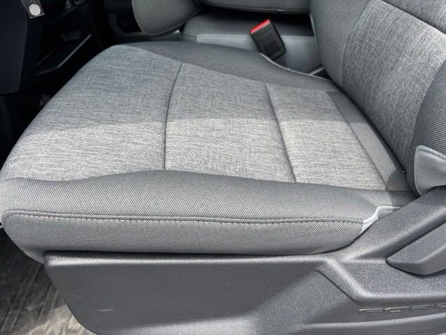 New 2026 Oxford White Ford XL image 13