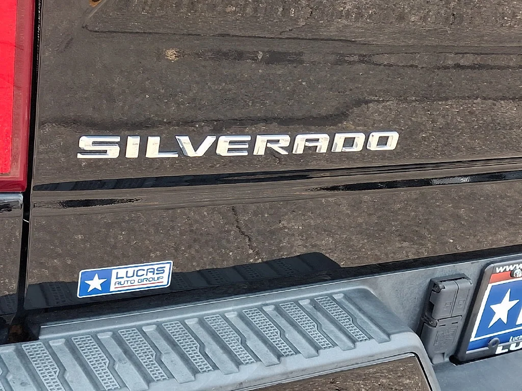 Used 2020 BLACK Chevrolet RST image 32