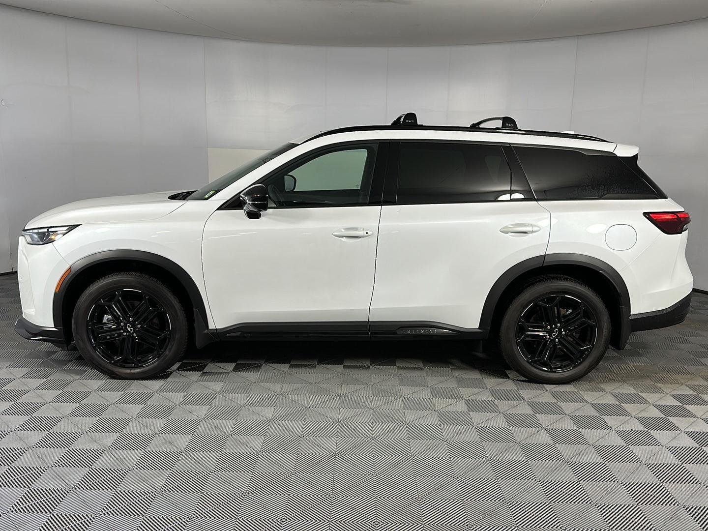 2026 INFINITI QX60 LUXE - Photo 8