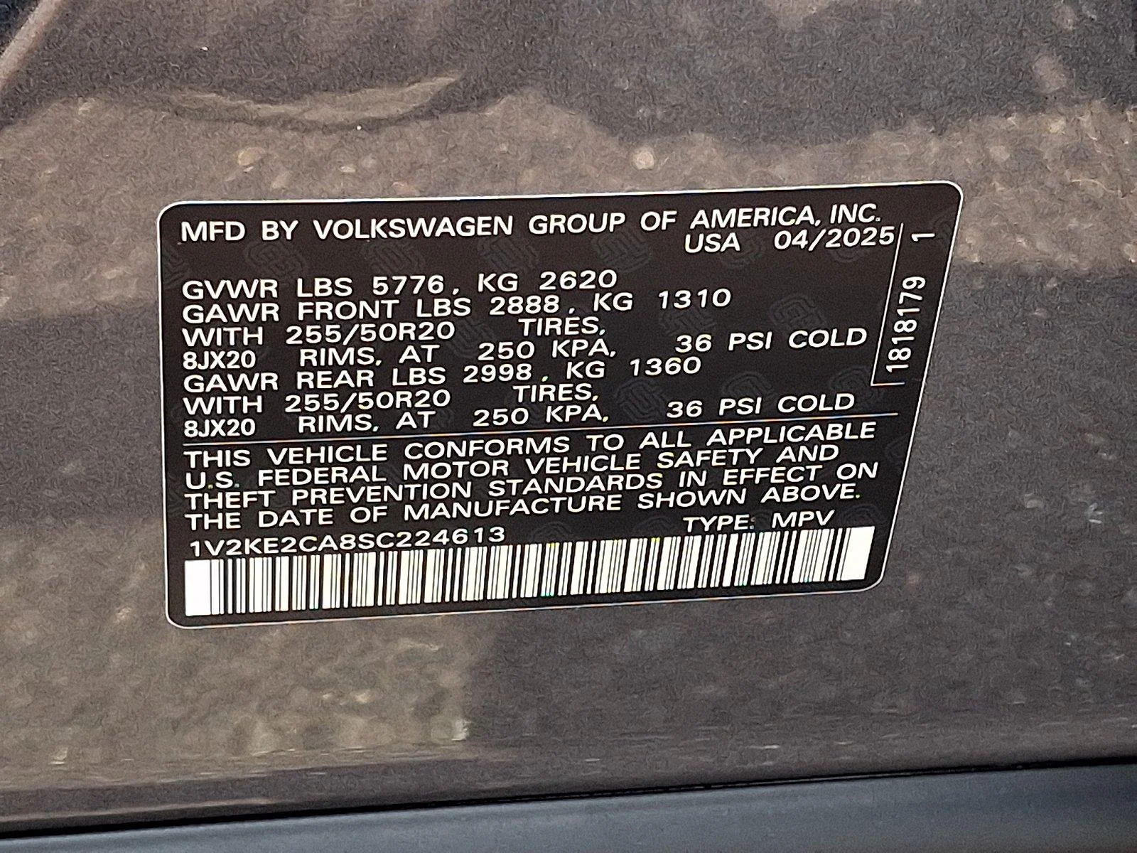 New 2025 Platinum Gray Metallic Volkswagen 2.0T SE w/Technology image 21