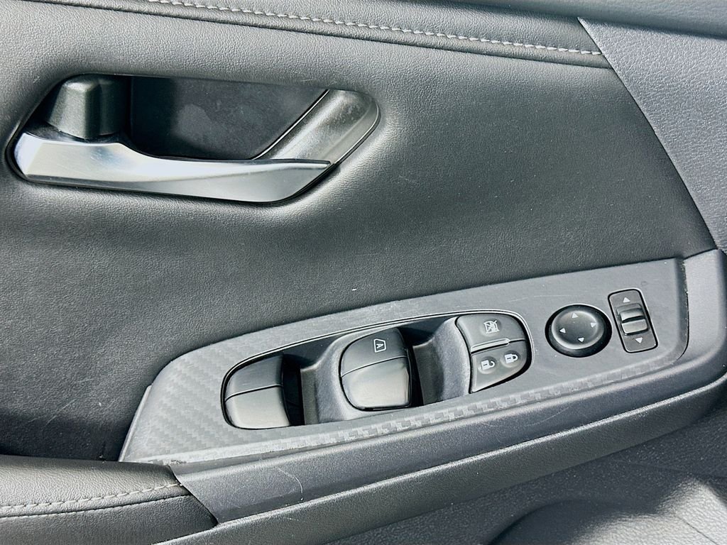Used 2024 Gun Metallic Nissan SV image 17