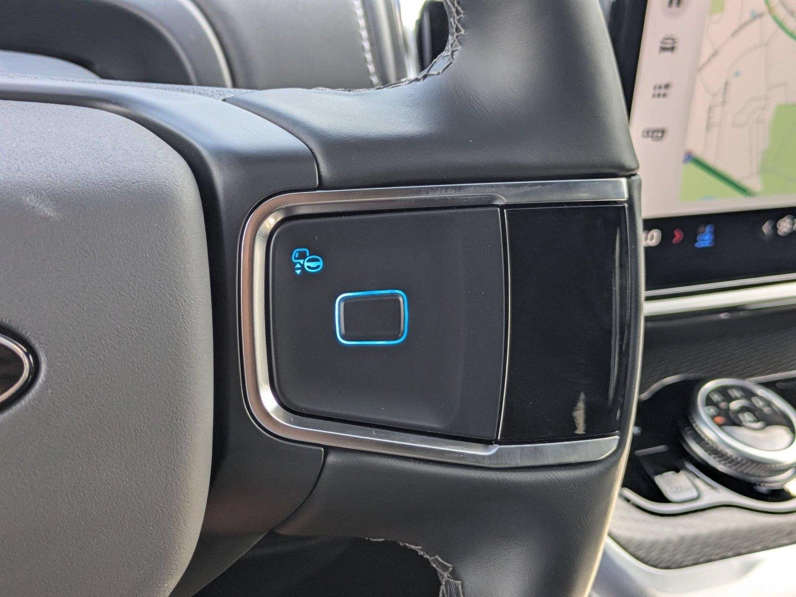 New 2026 Agate Black Metallic Ford MAX Platinum® image 18