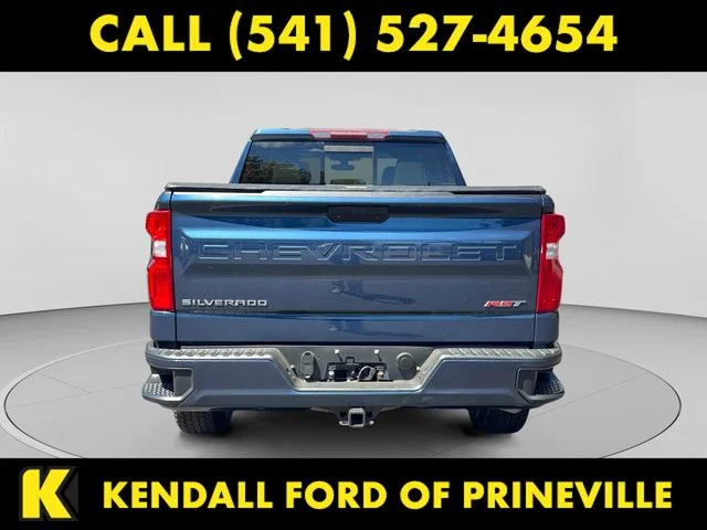 Used 2019 Blue Chevrolet RST image 4