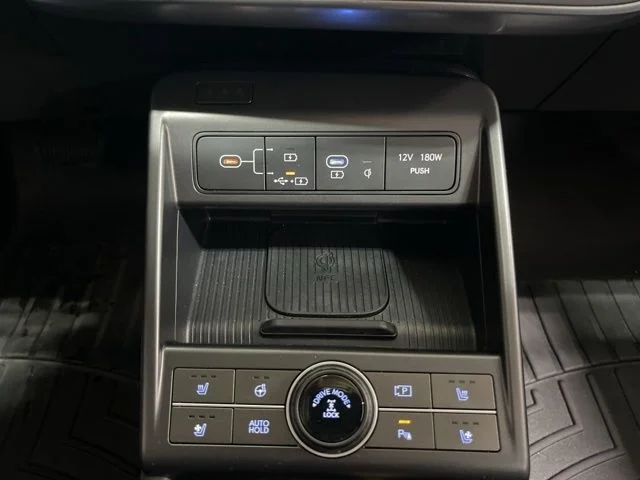 Used 2024 Cyber Gray Metallic Hyundai Limited image 50