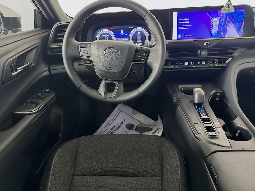 Used 2023 White Toyota XLE image 25