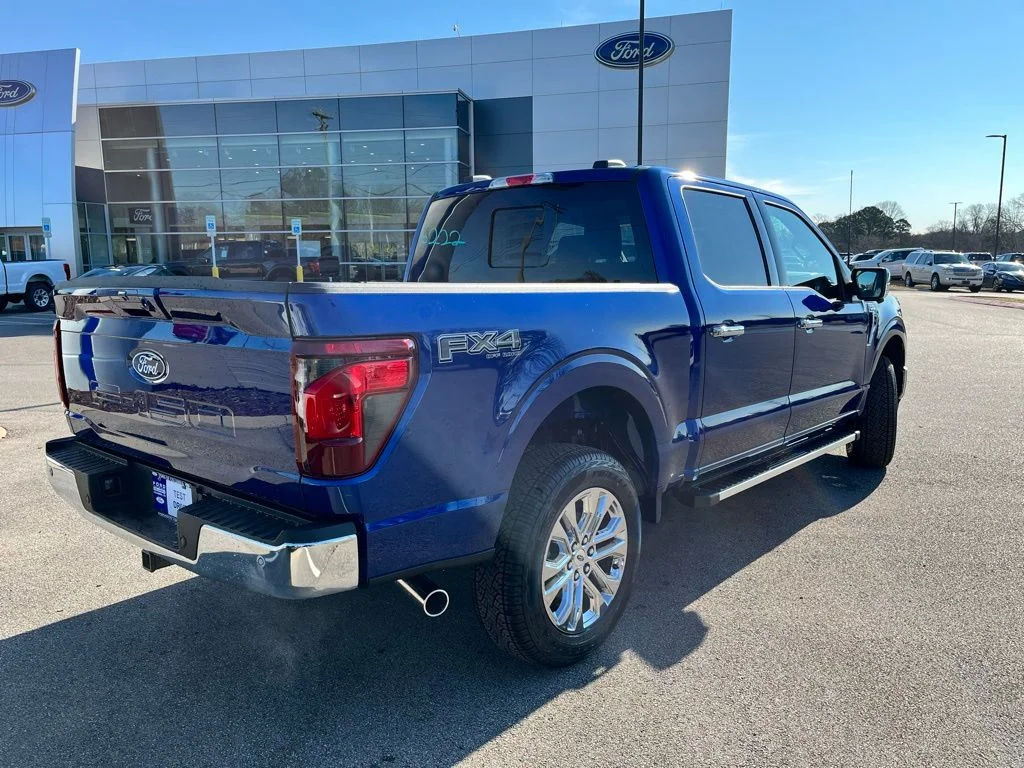 New 2026 Blue Ford XLT image 5