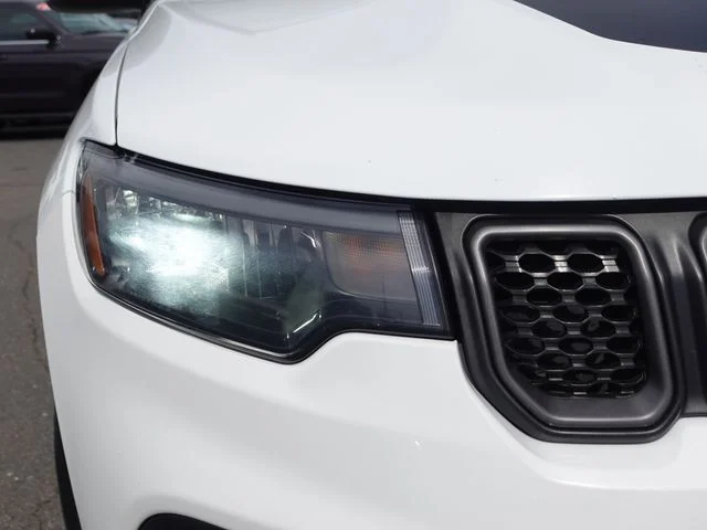 Used 2024 White Jeep Trailhawk image 3