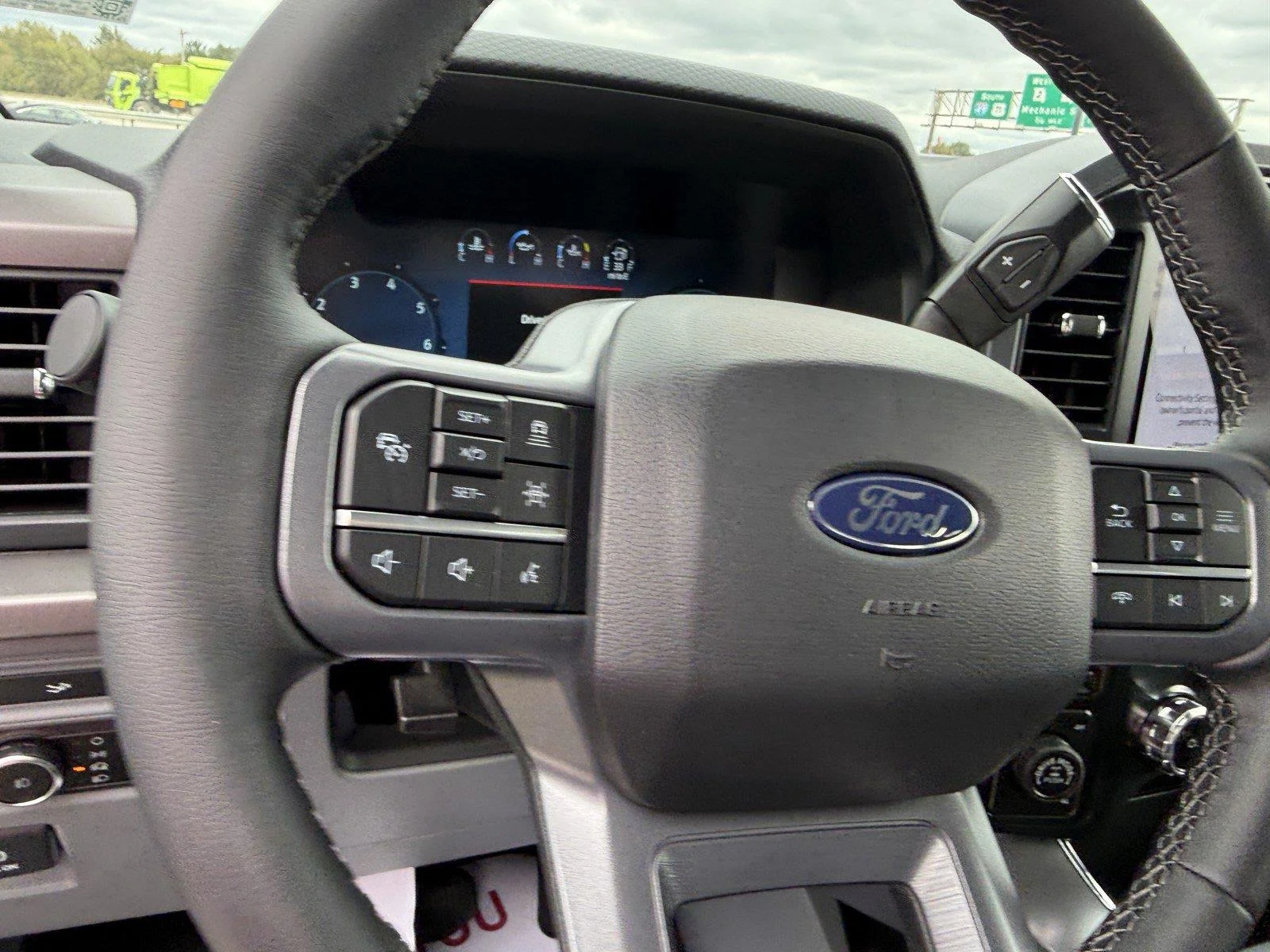 New 2026 Iconic Silver Metallic Ford XLT image 15