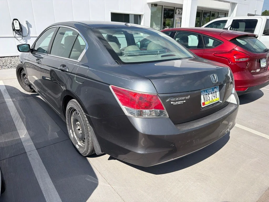 Used 2010  Honda EX-L image 7