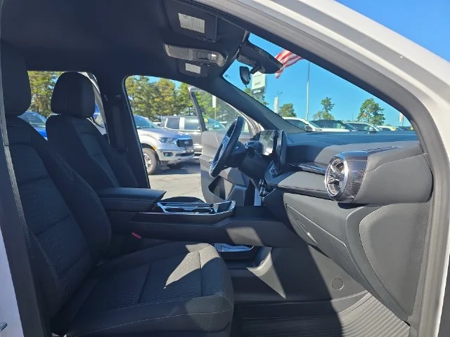 Used 2025 White Chevrolet LT image 11