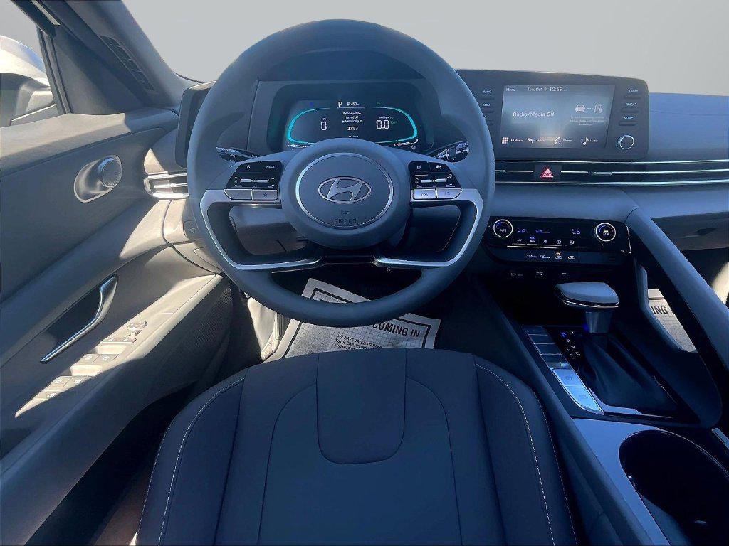 New 2026 White Hyundai Blue image 9