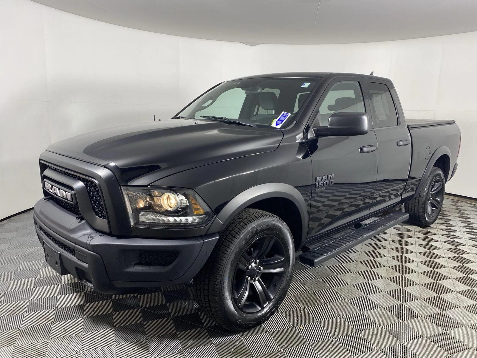 Used 2021 Diamond Black Crystal Pearlcoat Ram Warlock image 8